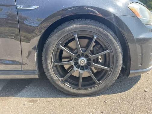 2017 Volkswagen Golf R 2.0T Manual