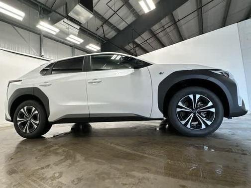 2025 Subaru Solterra Premium