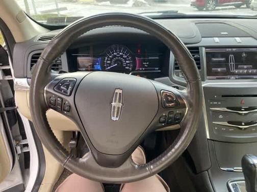 2013 Lincoln MKS Base