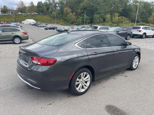 2016 Chrysler 200 Limited