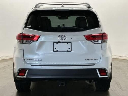 2019 Toyota Highlander Limited Platinum