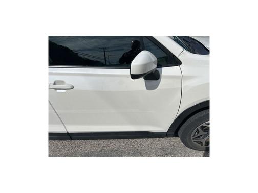White 2023 Subaru Forester Premium