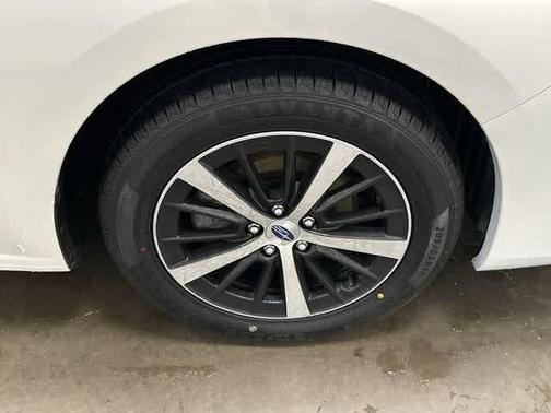 2019 Subaru Impreza 2.0i Premium