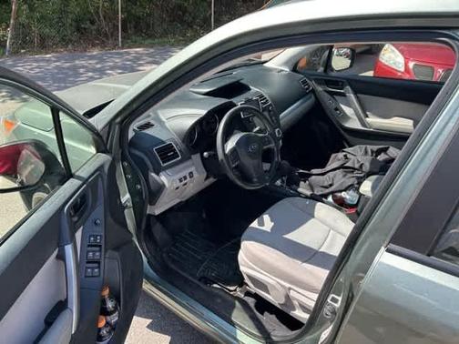 2016 Subaru Forester 2.5i