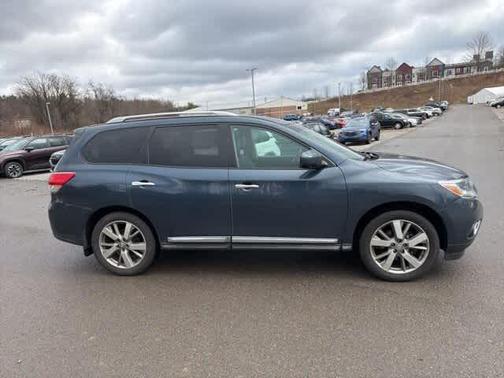 2013 Nissan Pathfinder Platinum