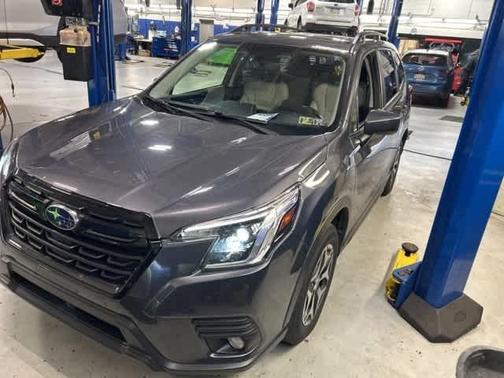 2022 Subaru Forester Premium