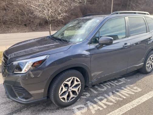 2022 Subaru Forester Premium