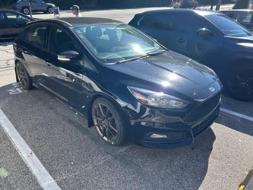 2018 Ford Focus ST ST
