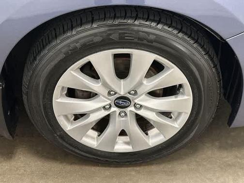 2017 Subaru Legacy Premium