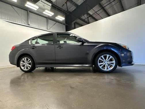 2013 Subaru Legacy Premium
