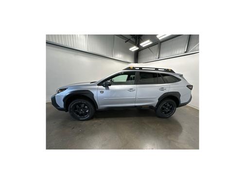 Ice Silver Metallic 2025 Subaru Outback Wilderness