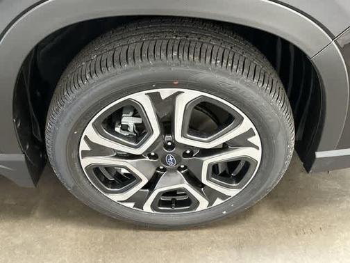 2025 Subaru Ascent Limited 7-Passenger