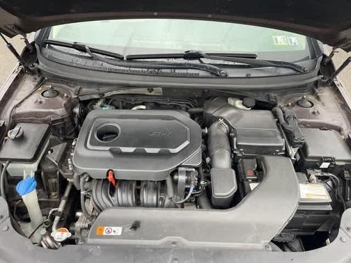 2017 Hyundai SONATA SE