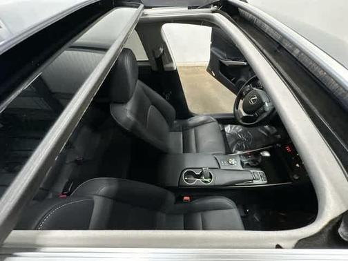 2017 Lexus IS 300 Base
