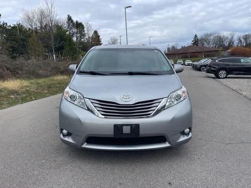 2015 Toyota Sienna XLE Premium