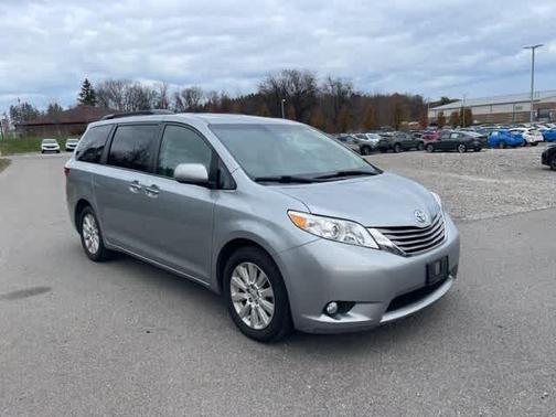 2015 Toyota Sienna XLE Premium