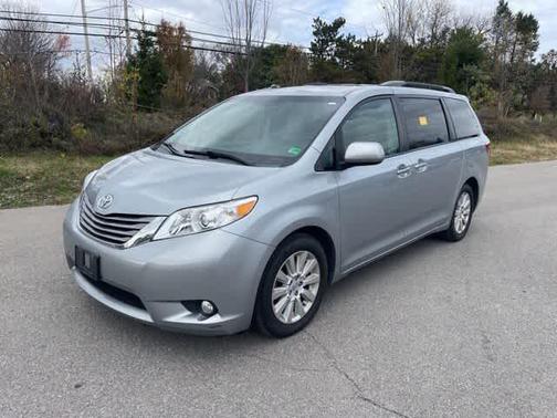 2015 Toyota Sienna XLE Premium