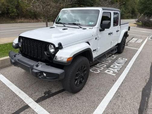 2022 Jeep Gladiator Altitude 4x4