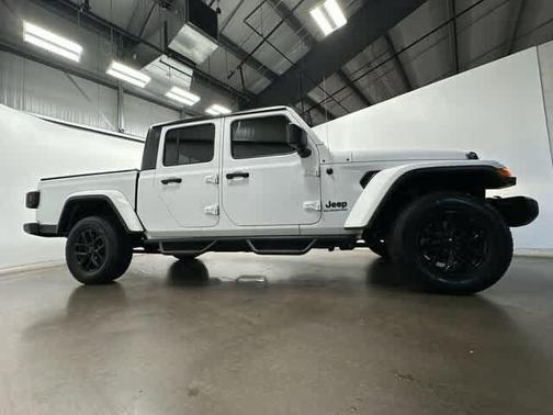 2022 Jeep Gladiator Altitude 4x4