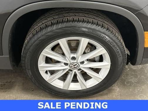 2017 Volkswagen Tiguan Limited 2.0T