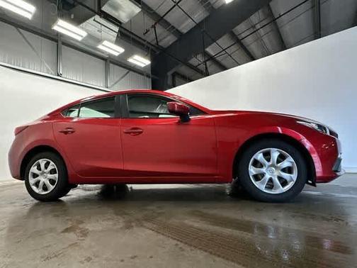 2016 Mazda Mazda3 i Sport