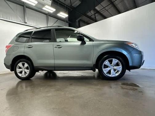2015 Subaru Forester 2.5i