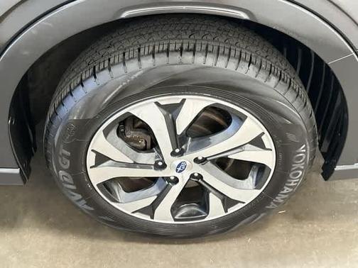 2020 Subaru Outback Touring