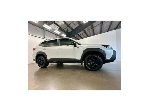 Crystal White Pearl 2025 Subaru Forester Wilderness