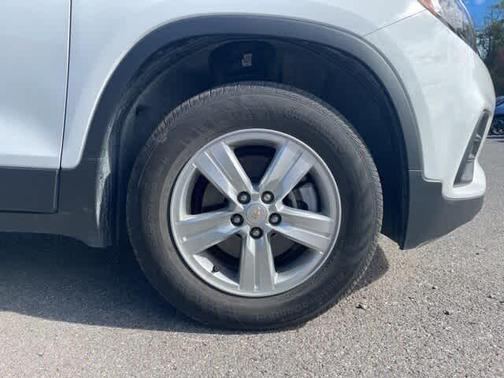 2022 Chevrolet Trax LS