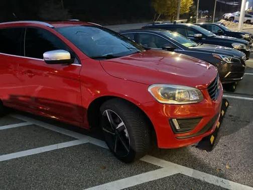 2016 Volvo XC60 T6 Drive-E R-Design