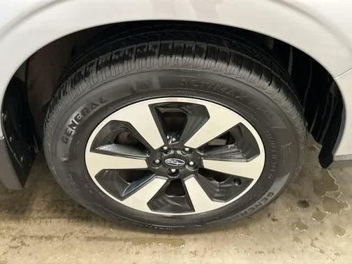 2017 Subaru Forester 2.5i Limited