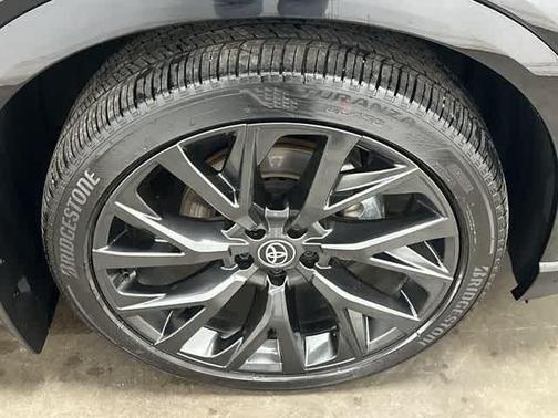 2025 Toyota Crown Signia Limited