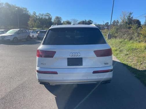 2017 Audi Q7 3.0T Premium