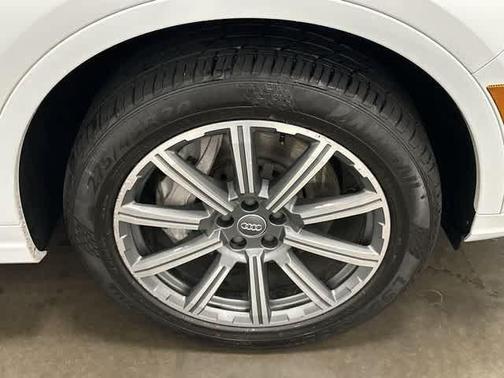 2017 Audi Q7 3.0T Premium