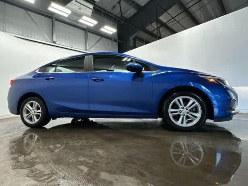 2016 Chevrolet Cruze LT Auto