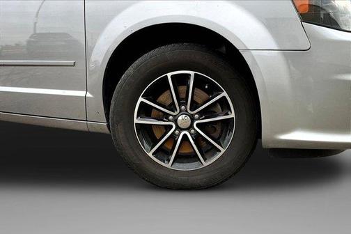 Billet Silver Metallic Clearcoat 2017 Dodge Grand Caravan SE