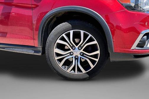 Red 2018 Mitsubishi Outlander Sport SE