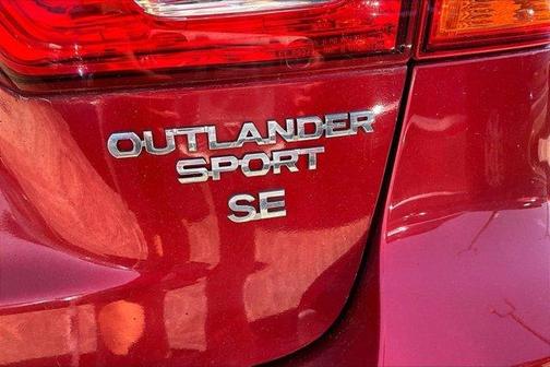 Red 2018 Mitsubishi Outlander Sport SE