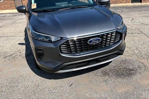 Gray Metallic 2023 Ford Escape Active