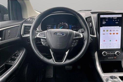 Blue Metallic 2024 Ford Edge SEL