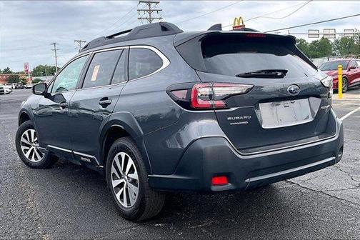 Magnetite Gray Metallic 2023 Subaru Outback Premium
