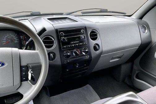 2004 Ford F-150 XLT SuperCrew