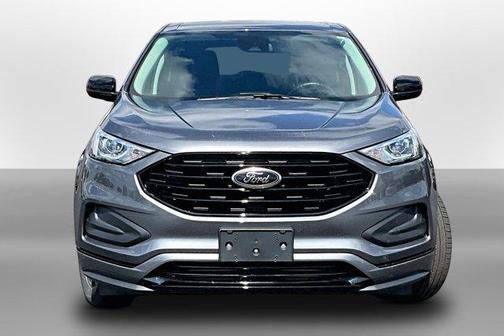 Gray Metallic 2024 Ford Edge SE