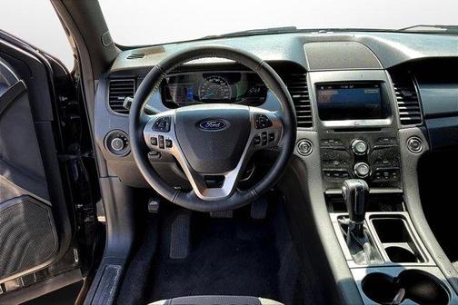 2018 Ford Taurus SEL