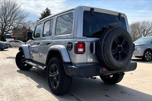 2021 Jeep Wrangler Unlimited Sahara Altitude