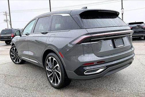 2024 Lincoln Nautilus Black Label