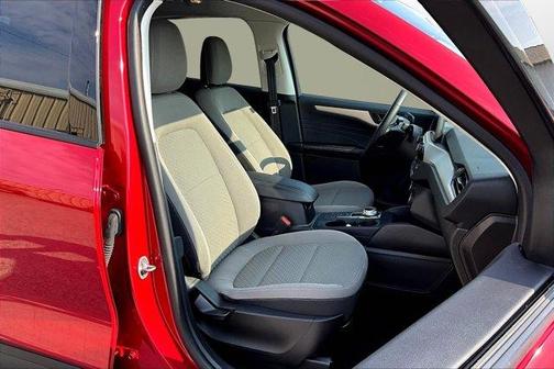 Rapid Red Metallic Tinted Clearcoat 2022 Ford Escape SE