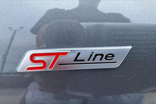 Carbonized Gray Metallic 2023 Ford Escape ST-Line