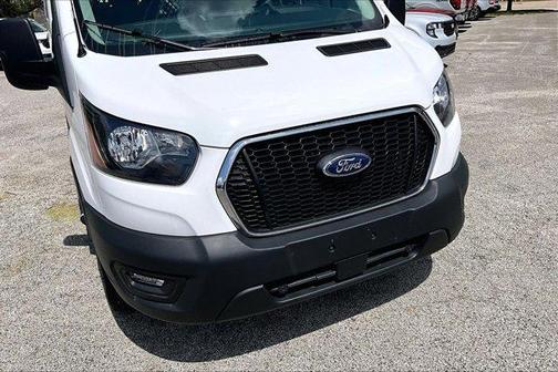 Oxford White 2024 Ford Transit-250
