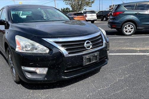 Super Black 2015 Nissan Altima 2.5 S